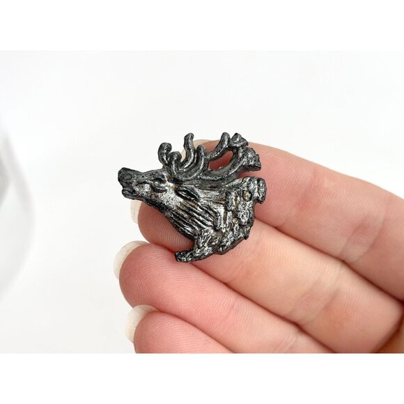 Stag Large Deer Figural Textured Silver Toned Vintage Lapel Pin | Brooch - Picture 5 of 10
